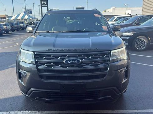 Used 2019 Ford Explorer XLT w/ Equipment Group 202A AWD/4WD image 3