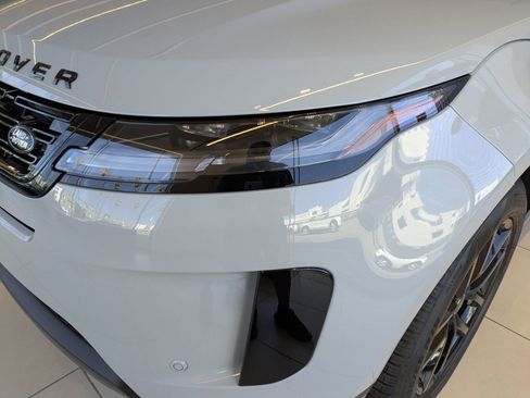 New 2026 Land Rover Range Rover Evoque S AWD/4WD image 8