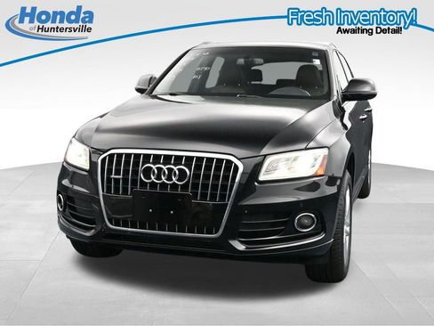 Used 2017 Audi Q5 2.0T Premium Plus w/ Technology Package AWD/4WD image 3