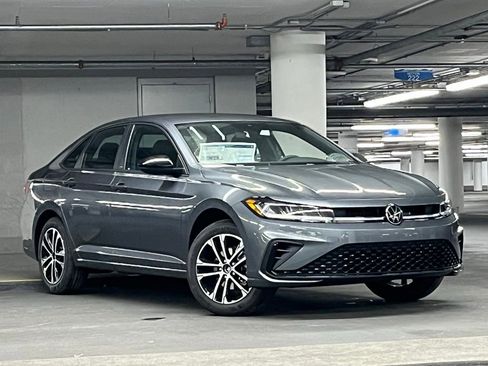 New 2026 Volkswagen Jetta Sport FWD image 2