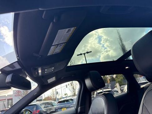 Used 2017 Jaguar F-PACE Prestige AWD/4WD image 29
