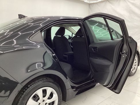 Used 2022 Toyota Corolla LE FWD image 23