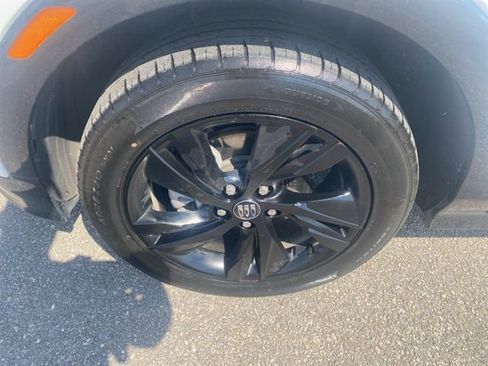 Used 2024 Buick Encore GX Sport Touring image 10