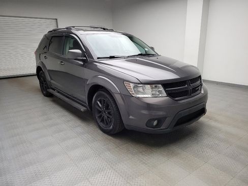 Used 2017 Dodge Journey SXT w/ Premium Group image 13