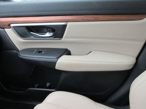 Used 2020 Honda CR-V Touring image 33