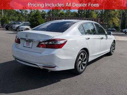 Used 2017 Honda Accord EX image 4