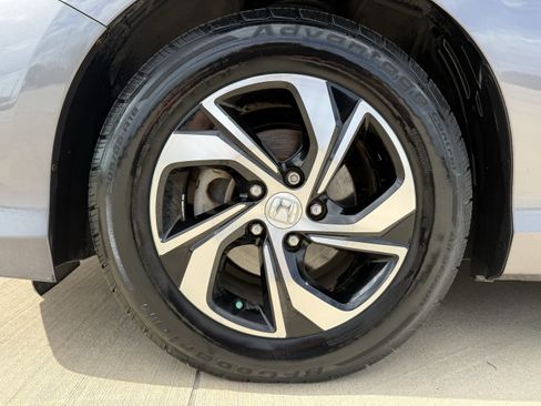 Used 2016 Honda Accord LX image 10