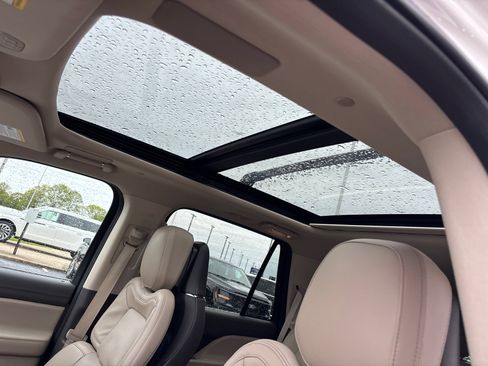 Used 2023 Lincoln Navigator Reserve AWD/4WD image 25