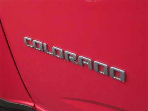 Used 2016 Chevrolet Colorado Z71 image 11