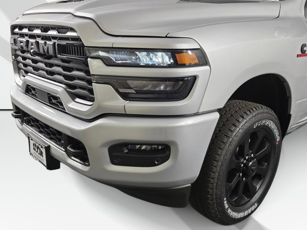 New 2026 RAM 2500 Big Horn AWD/4WD image 13