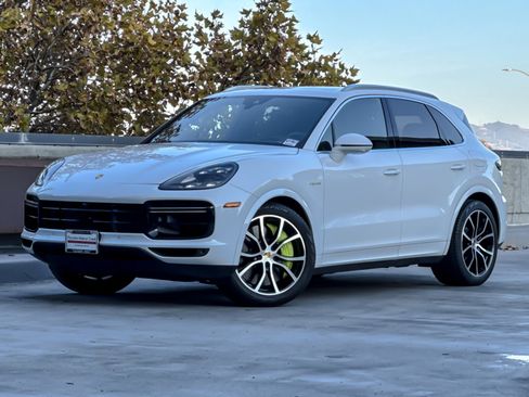 Used 2021 Porsche Cayenne Turbo S image 1