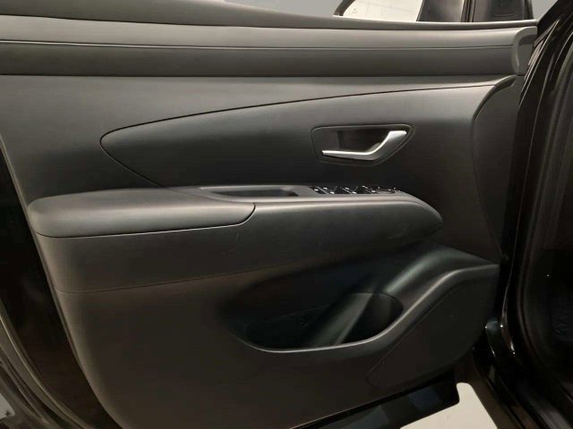 Used 2026 Hyundai Tucson SE FWD image 27