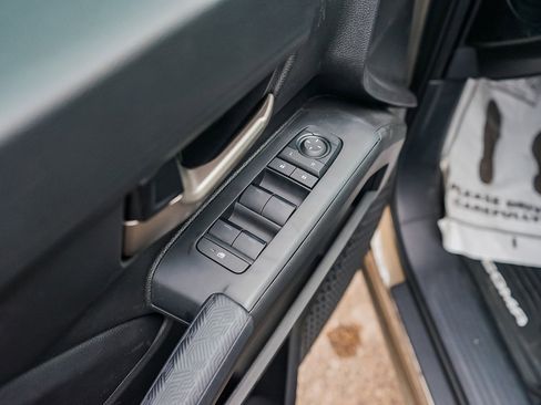 New 2025 Toyota Tacoma TRD Off-Road image 15