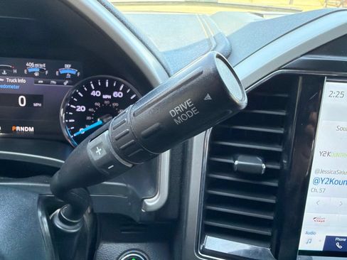 Used 2022 Ford F250 Lariat w/ Lariat Ultimate Package AWD/4WD image 30