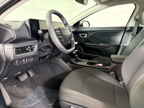 New 2026 Kia K4 LXS image 21