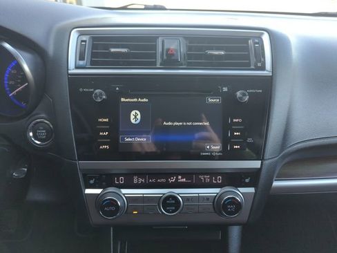 Used 2017 Subaru Outback 2.5i Touring AWD/4WD image 22