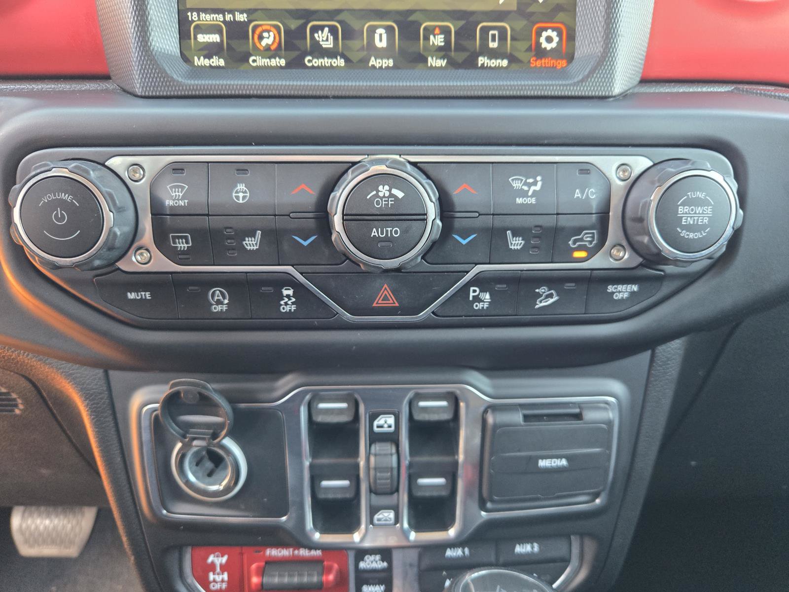 Used 2021 Jeep Wrangler Unlimited Rubicon AWD/4WD image 14