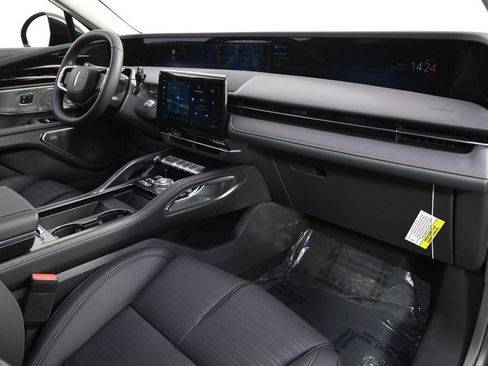 New 2026 Lincoln Nautilus Reserve image 15