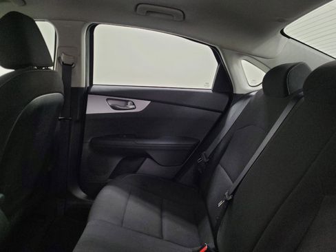 Used 2022 Kia Forte LXS w/ LXS Technology Package FWD image 18