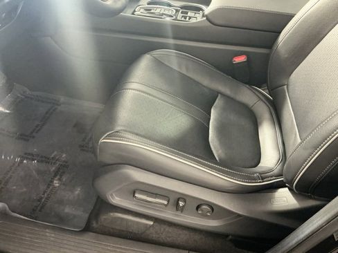 Used 2024 Honda Pilot Elite image 8