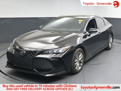 Used 2019 Toyota Avalon XLE w/ Moonroof Package image 1