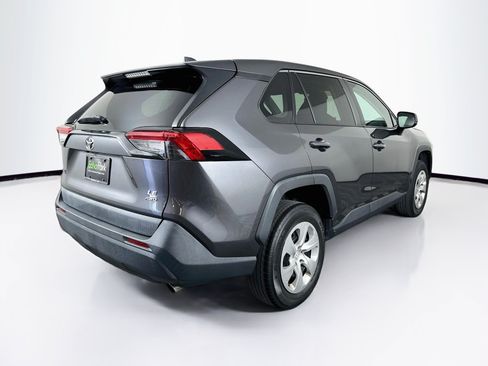 Used 2022 Toyota RAV4 LE w/ Carpet Mat Package (TMS) AWD/4WD image 9
