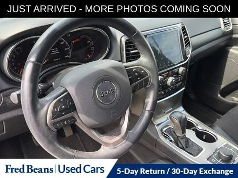 Used 2022 Jeep Grand Cherokee Laredo X AWD/4WD image 10