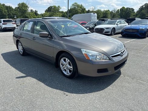 Used 2007 Honda Accord EX-L image 7