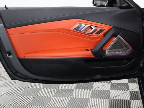 Certified 2024 BMW Z4 M40i w/ Premium Package RWD image 12