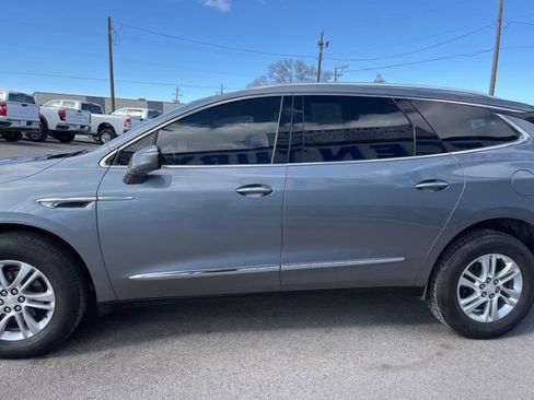 Used 2021 Buick Enclave Essence AWD/4WD image 7