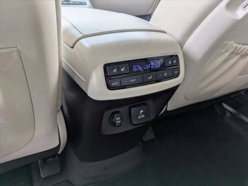 Used 2020 Hyundai Palisade Limited image 17