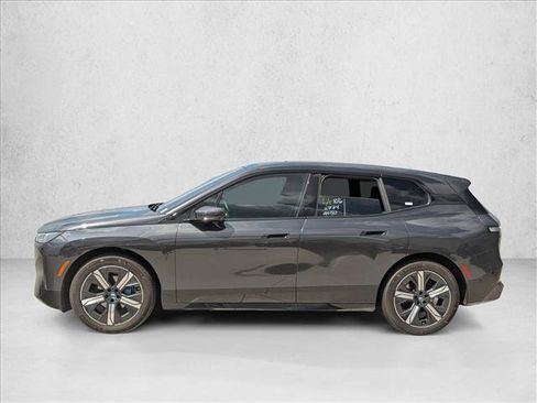 Used 2024 BMW iX xDrive50 w/ Premium Package AWD/4WD image 8