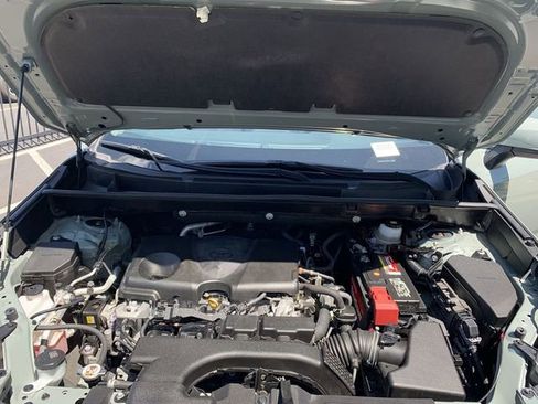 Used 2020 Toyota RAV4 XLE Premium FWD image 16