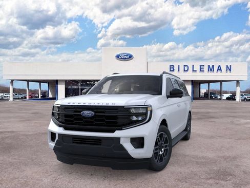 New 2026 Ford Expedition Max Active AWD/4WD image 2