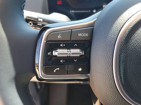 New 2026 Kia Carnival EX FWD image 11