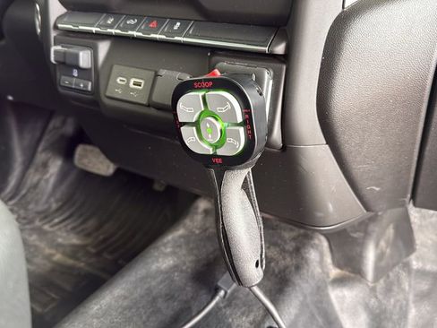 Used 2025 Chevrolet Silverado 2500 W/T w/ WT Convenience Package image 15