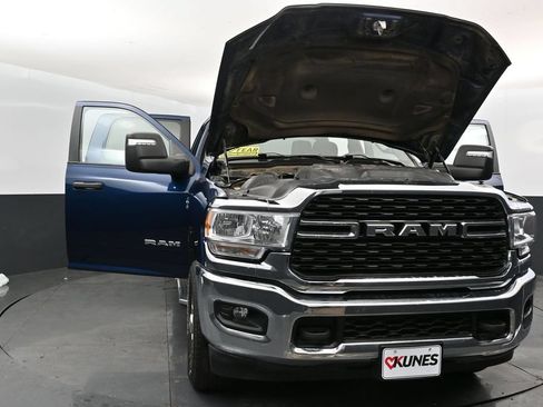 Used 2024 RAM 2500 Big Horn AWD/4WD image 56