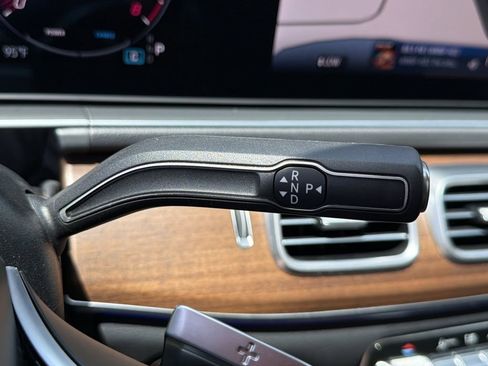 Used 2025 Mercedes-Benz GLE 350 4MATIC image 29