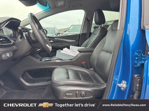 Used 2023 Chevrolet Bolt LT w/ Infotainment Package image 19