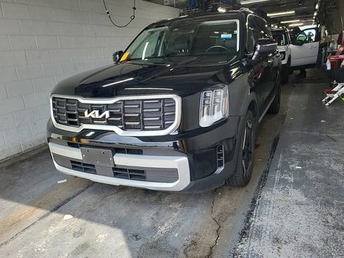 Used 2025 Kia Telluride S AWD/4WD image 14