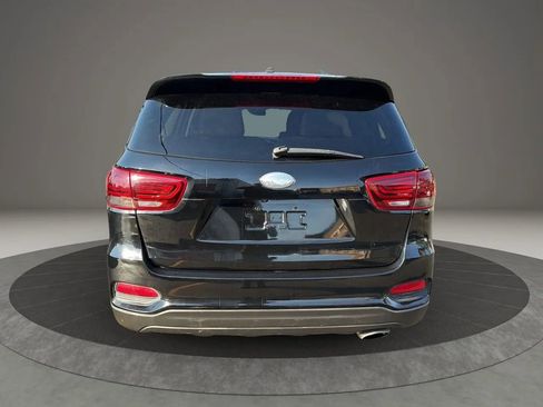 Used 2019 Kia Sorento L FWD image 6