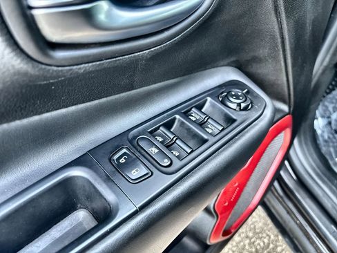 Used 2017 Jeep Renegade Trailhawk image 15