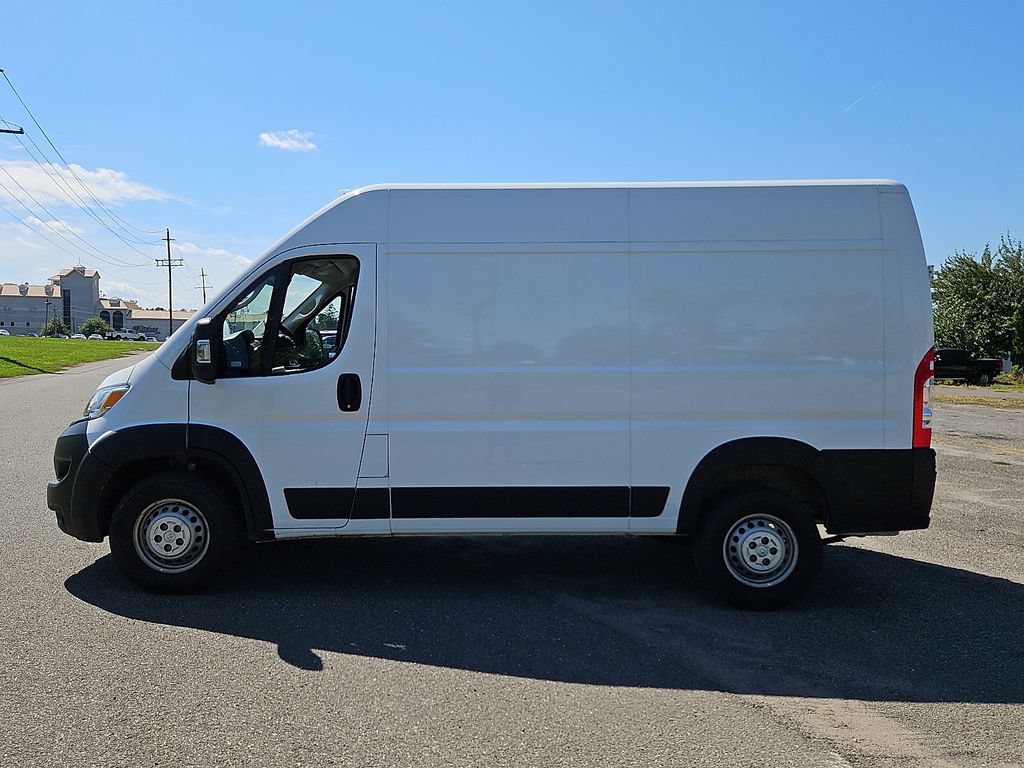 Used 2025 RAM ProMaster 2500 w/ Convenience Group FWD image 4