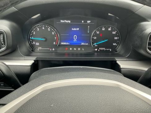 Used 2022 Ford Explorer XLT w/ Equipment Group 202A AWD/4WD image 21