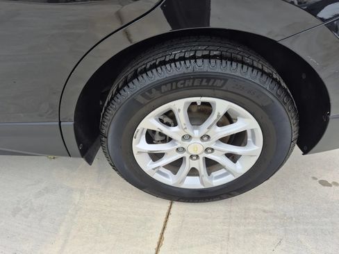 Used 2020 Chevrolet Equinox LT FWD image 9