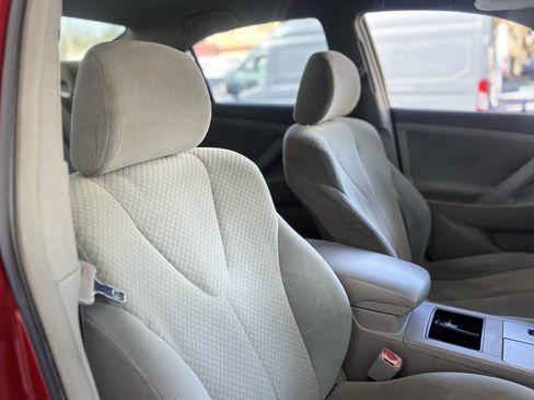 Used 2009 Toyota Camry LE image 26