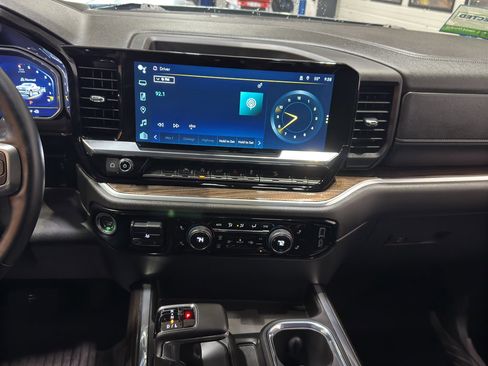 Used 2024 Chevrolet Silverado 1500 RST w/ Convenience Package II AWD/4WD image 30