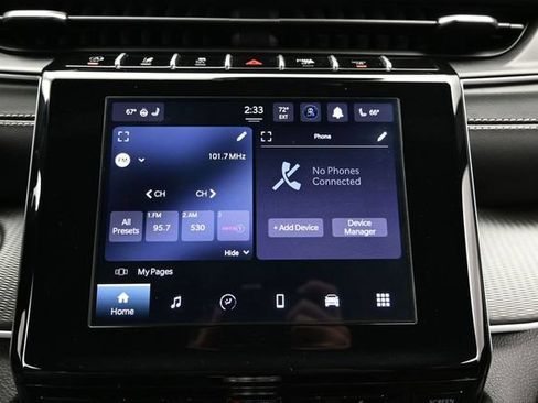 Used 2025 Jeep Grand Cherokee Altitude AWD/4WD image 29