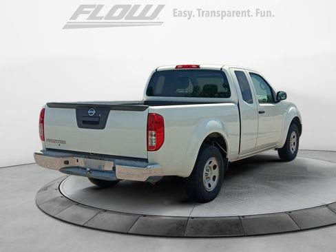 Used 2013 Nissan Frontier S image 9