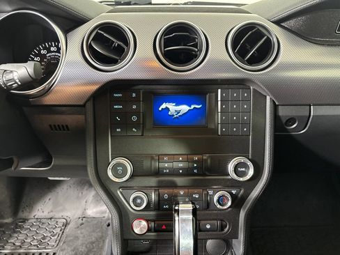 Used 2020 Ford Mustang GT w/ Black Accent Package RWD image 16